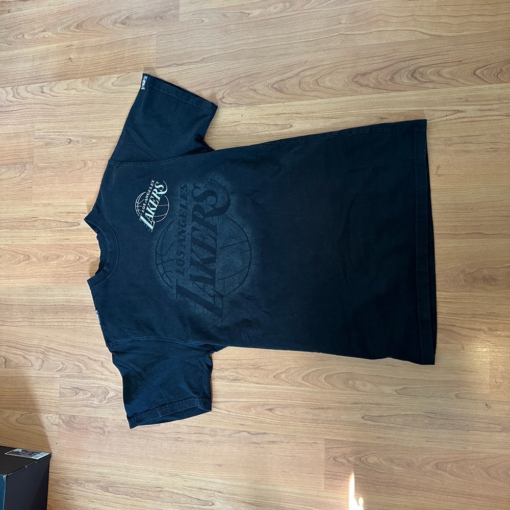 Unk Black lakers shirt